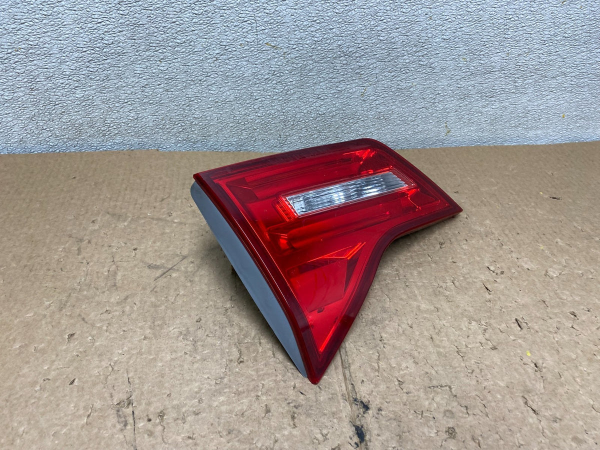 2007 2008 2009 Acura Mdx Left Driver Lh Side Inner Tail Light V3515 DW2