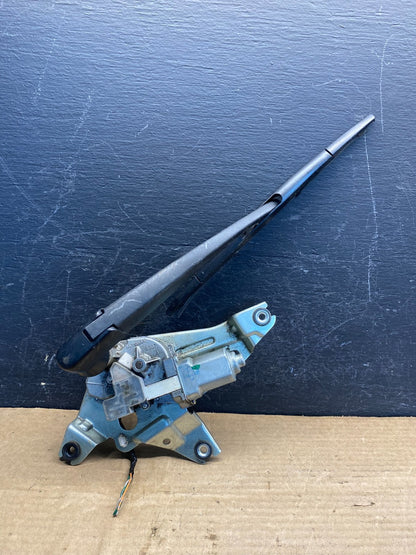 2011 to 2013 Infiniti QX56 QX80 Rear Wiper Motor ad9850 DG0