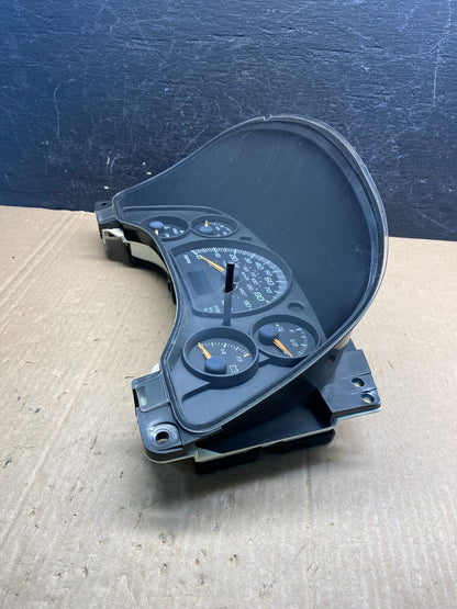 2004 to 2007 Chevrolet Express Speedometer Cluster Gauge ae7620 DG2