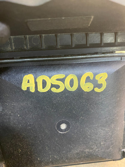 2014-2015 Kia Sorento Left Rear Blind Spot Alert Sensor Radar AD5063 DG3