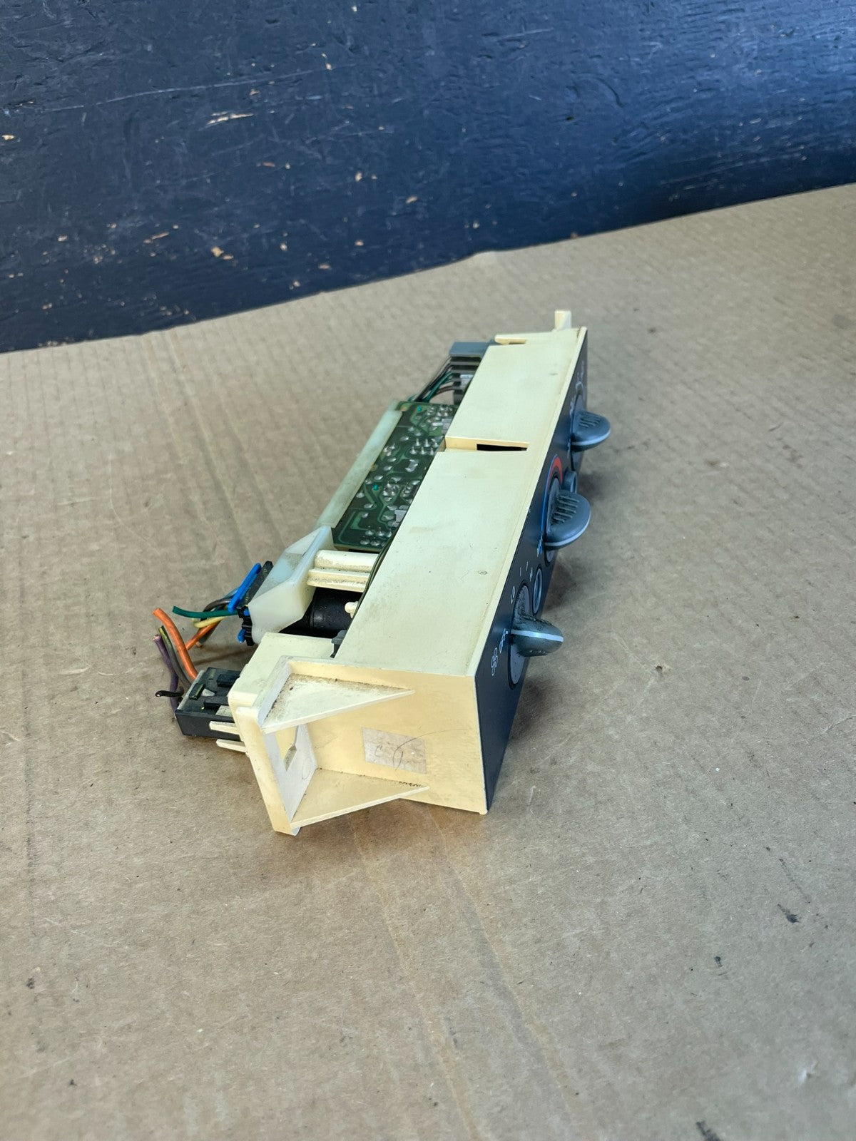 1996-1999 Chevrolet Tahoe AC Climate Control HVAC Rear Window Defogger AF3647 DW1