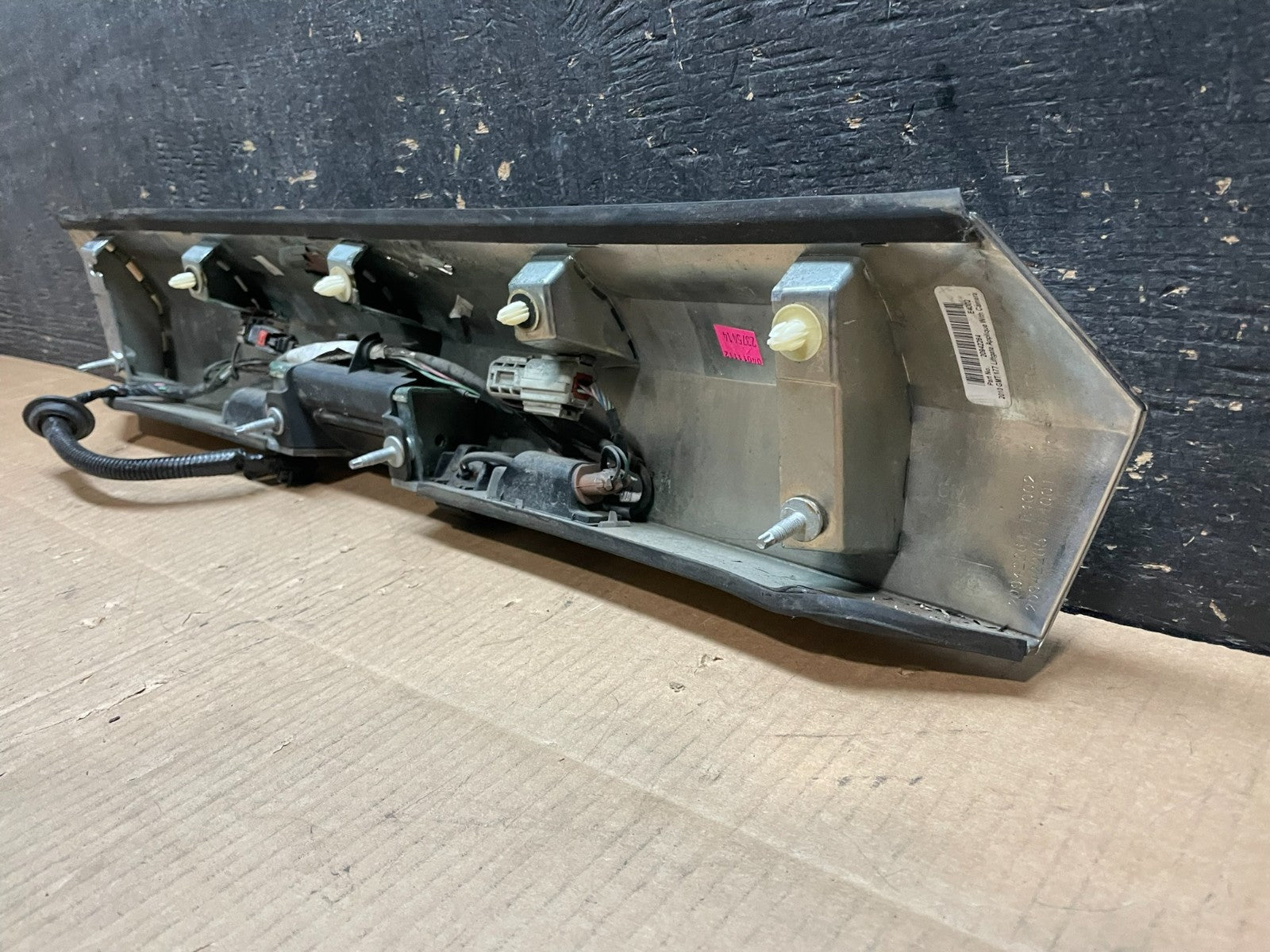 2011-2015 GMC Terrain Tailgate Liftgate Chrome Finish Molding Camera Oe Y1773 DG6