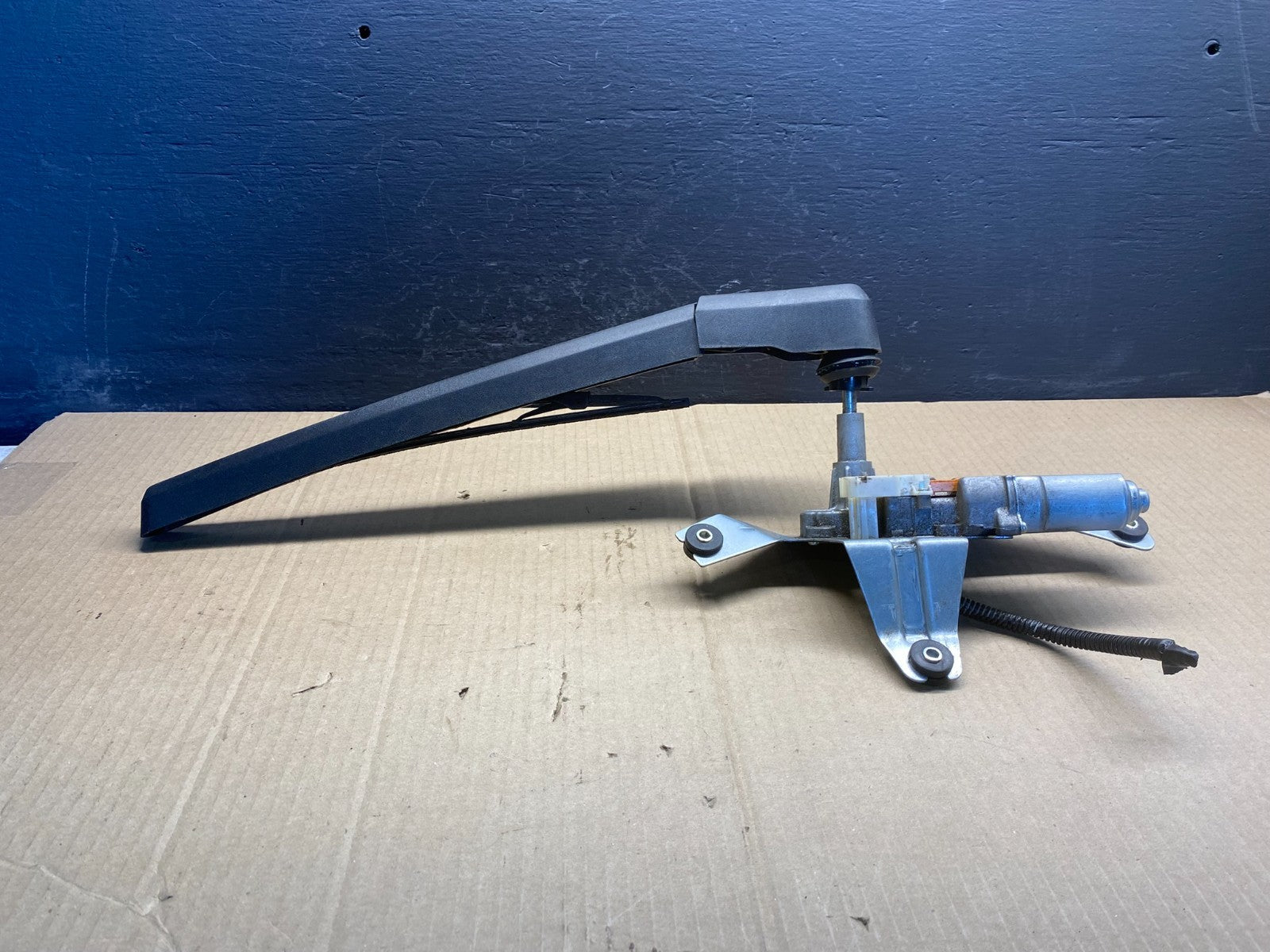 2010-2017 Chevrolet Equinox Rear Glass Windshield Wiper Motor AC0863 DG1