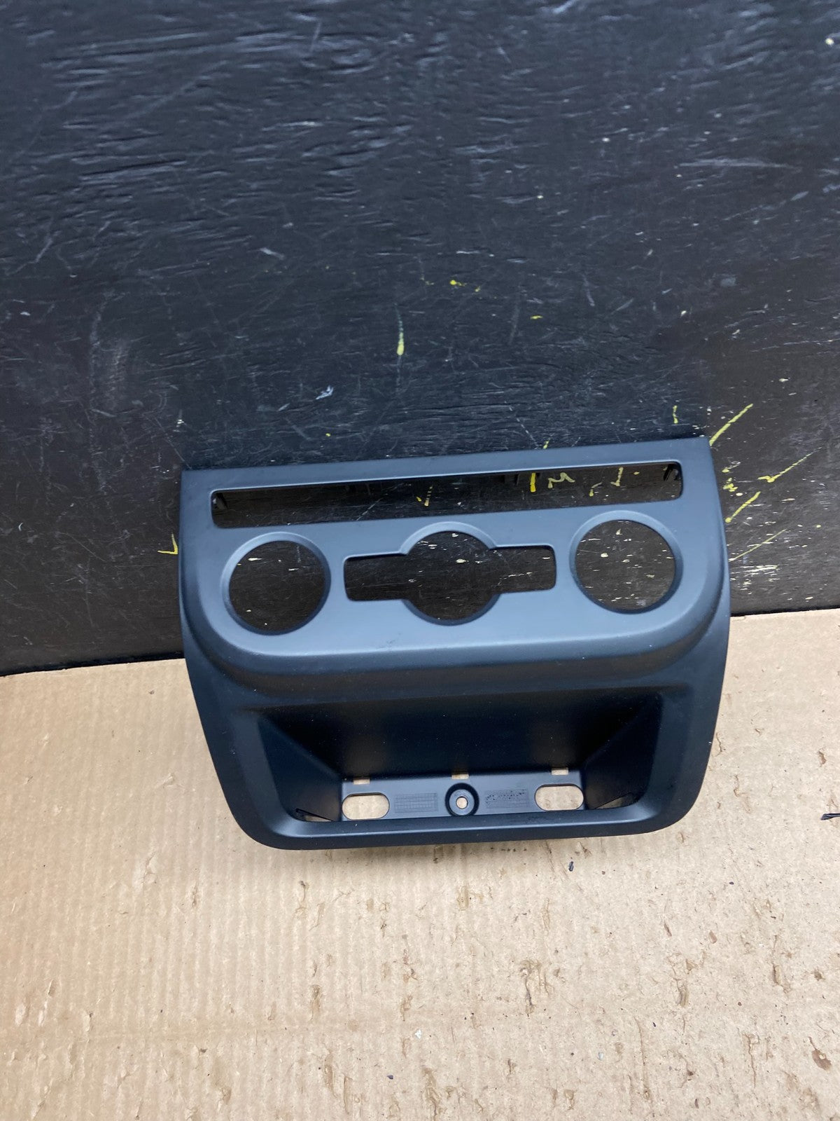 2009-2015 Volkswagen Tiguan Climate Control Bezel Dash Trim Panel y8106 DG0