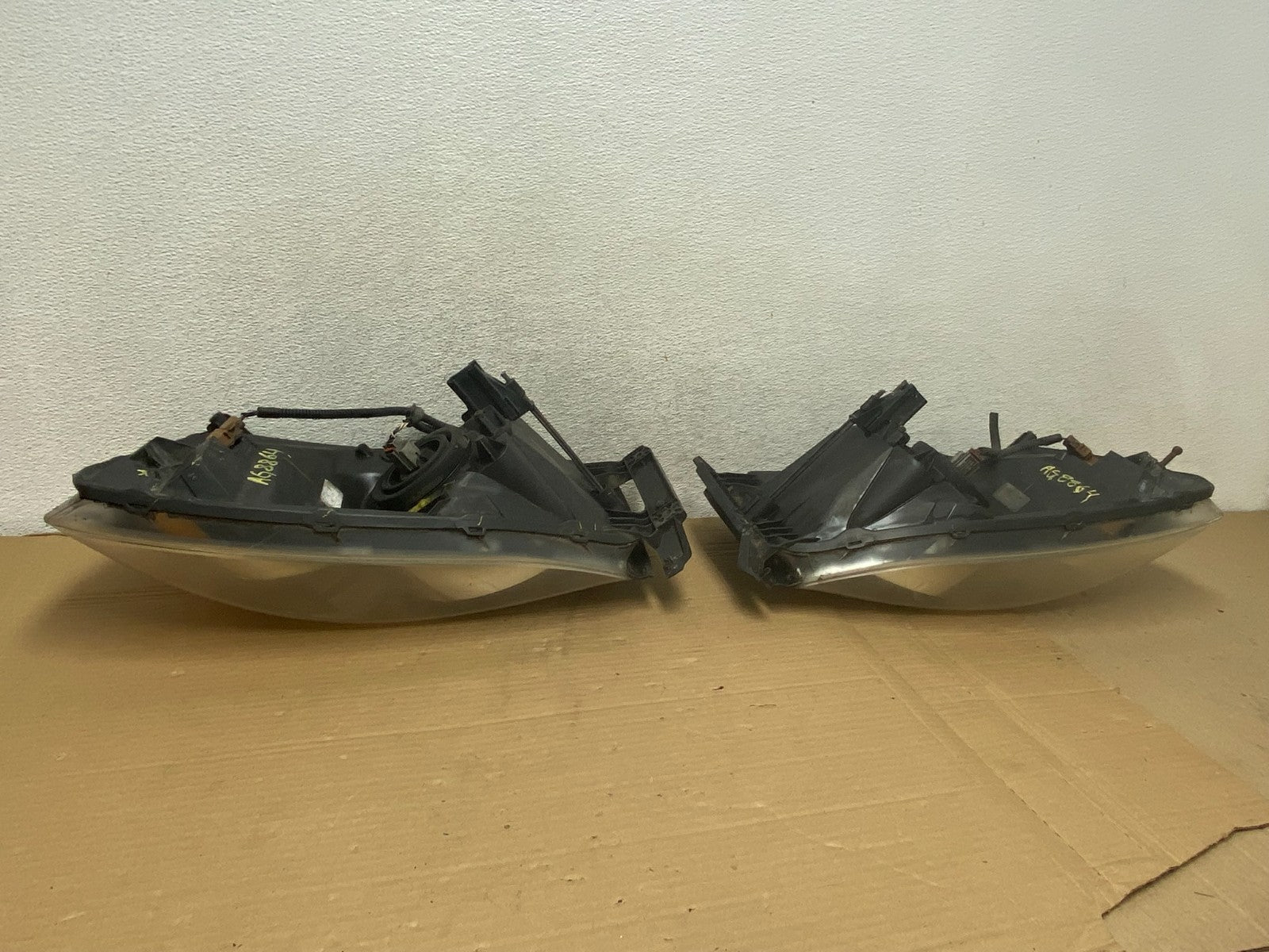 2006 to 2008 Dodge Ram Left+Right Side Set Halogen Headlights AG8864 DW9