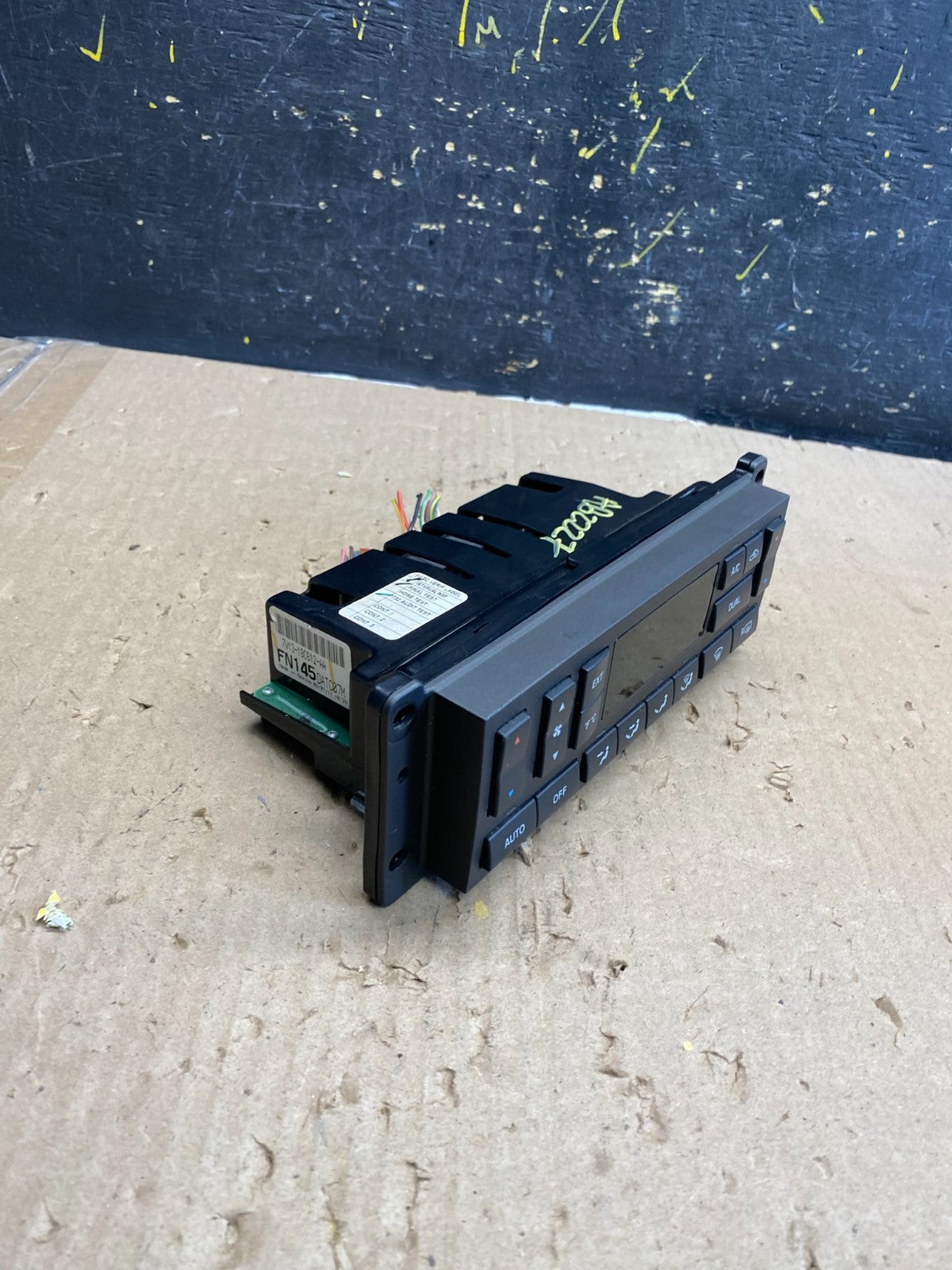 2003 to 2006 Lincoln Town Car OEM Climate Control Panel OEM AB2227 DG1