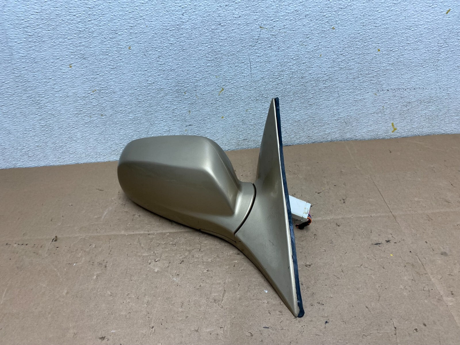 2004 to 2006 Suzuki Verona Right Passenger View Door Mirror M3893 DG1