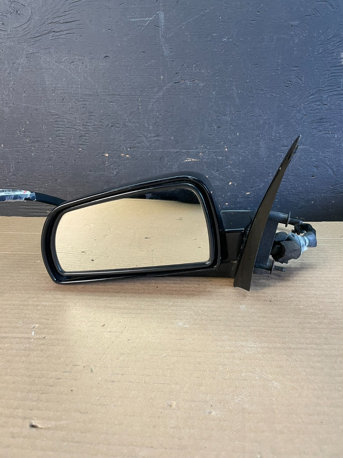 2005 to 2011 Cadillac STS Left Driver LH View Door Mirror AE8610 DW8