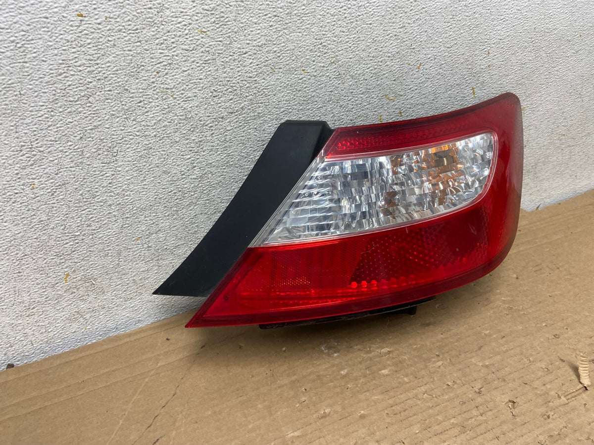 Coupe 2006 2007 2008 Honda Civic Right Passenger RH Tail Light AH8905 lK1