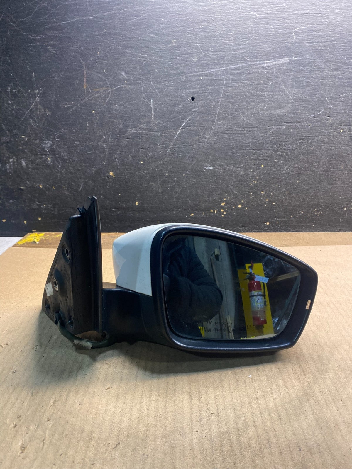 2011-2016 Volkswagen Jetta Sedan Right Passenger Side View Door Mirror Z5437 MS8