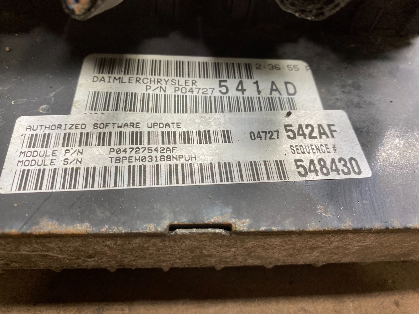 2004 Chrysler Pacifica Engine Control ECM p04727542af H9762 PS2