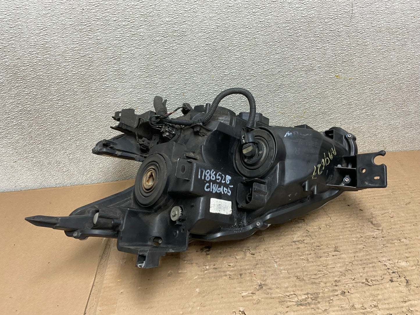 Halogen 2009-2014 Nissan Maxima Right Passenger Headlight AA9627 DW4