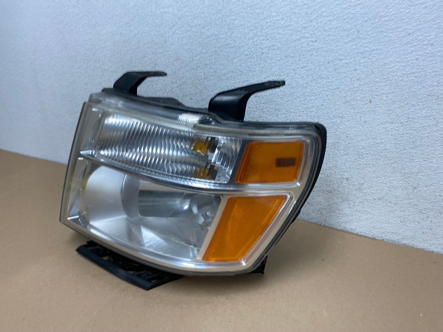 2012 to 2021 Nissan NV1500 NV2500 NV3500 Left Driver Headlight AF2985 LK1