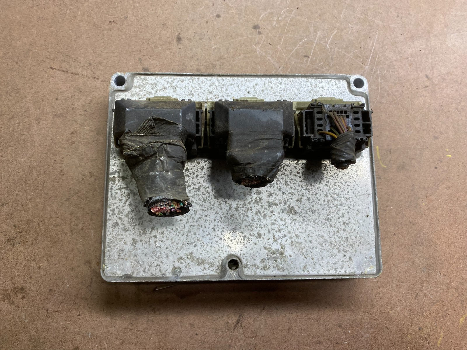 2003 Ford Expedition 5.4L Engine Control Computer ECM 3u7a-12a650-jka H8701 DG10