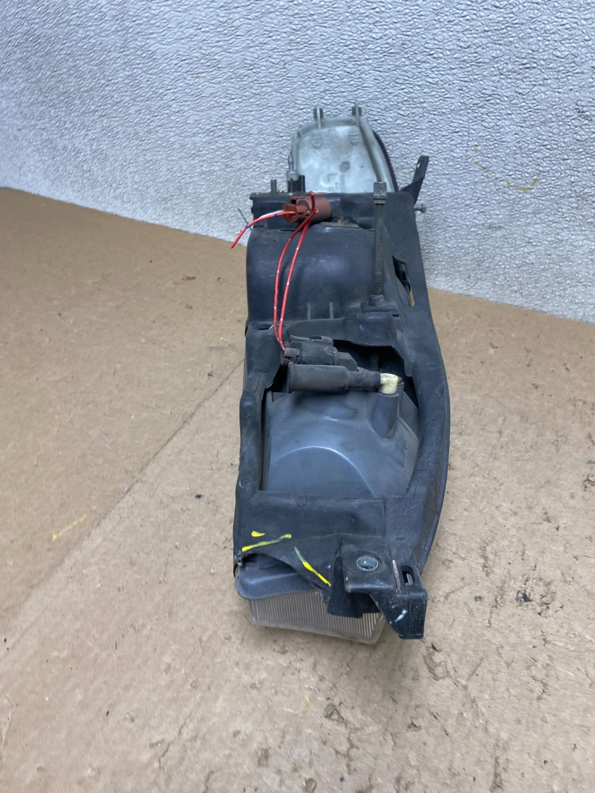 1992 1993 1994 Toyota Camry Left Driver LH Halogen Headlight OEM W9268 DW8