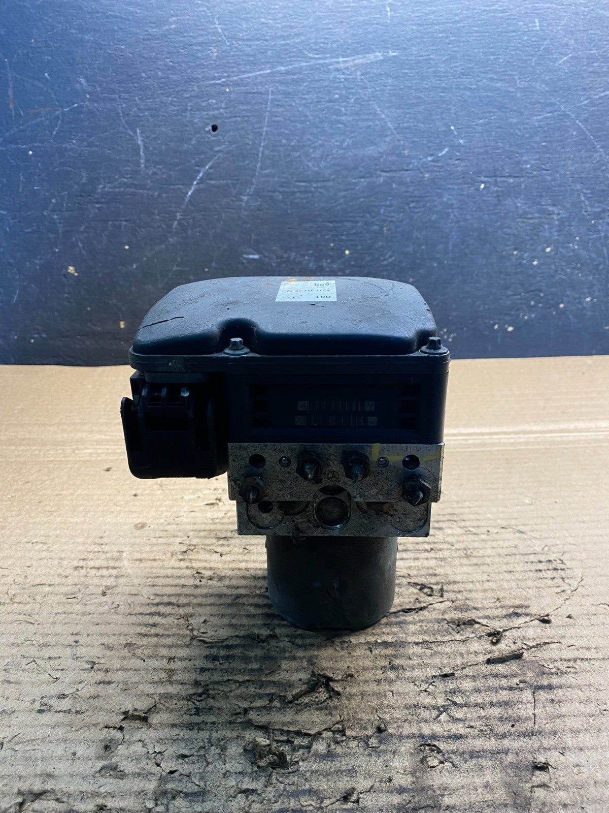 2006 to 2009 Mercedes E350 ABS Anti Lock Brake Pump A2114311912 aa3329 DG3