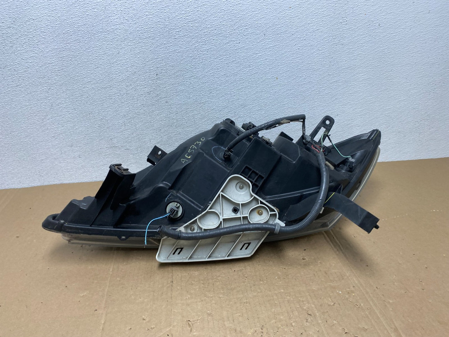 2013 to 2016 Nissan Pathfinder Right Passenger RH Side Headlight AC5730 DW7