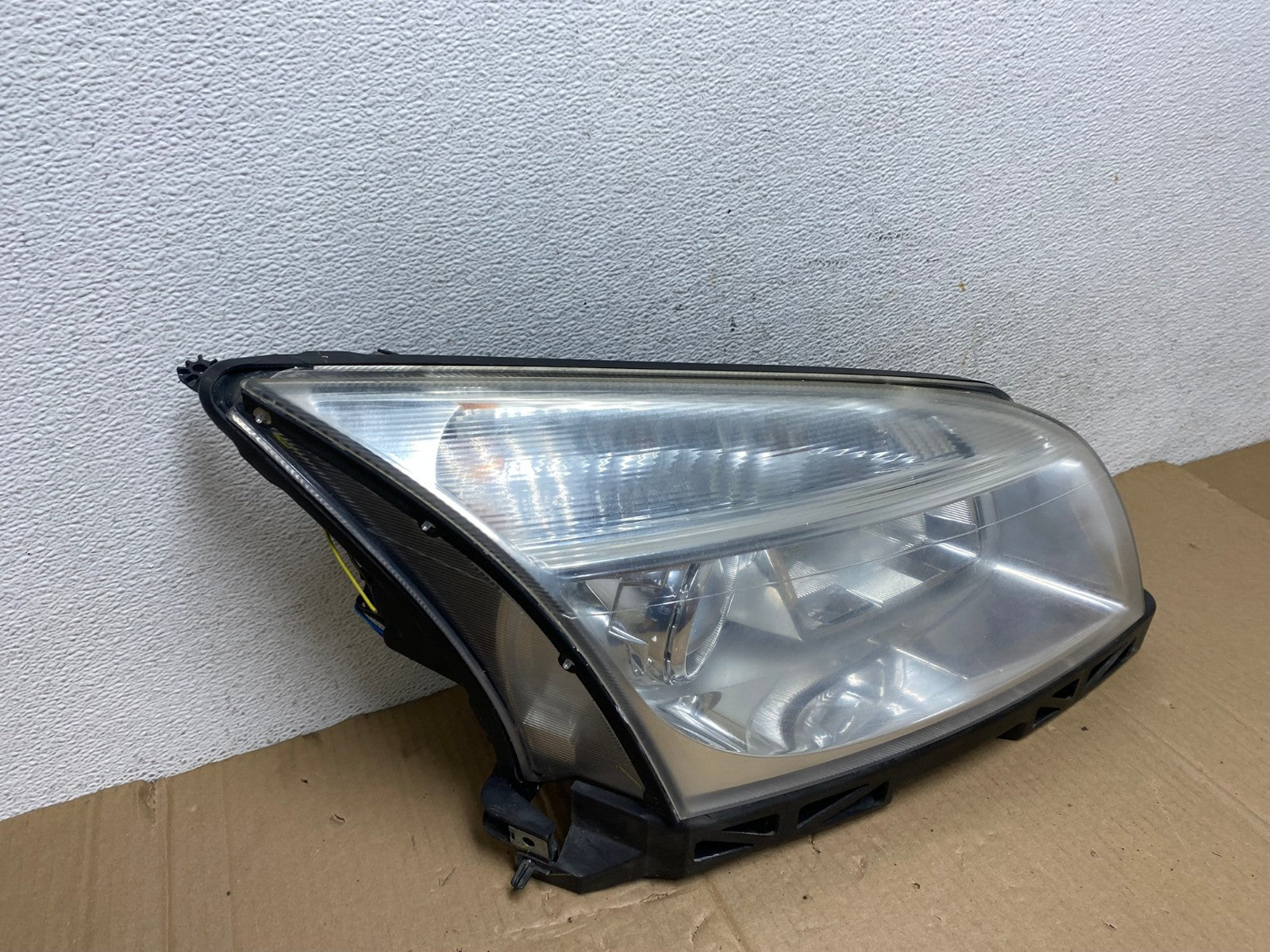 2006 to 2009 Mercury Milan Headlight Right Passenger RH Halogen AE8961 LK2