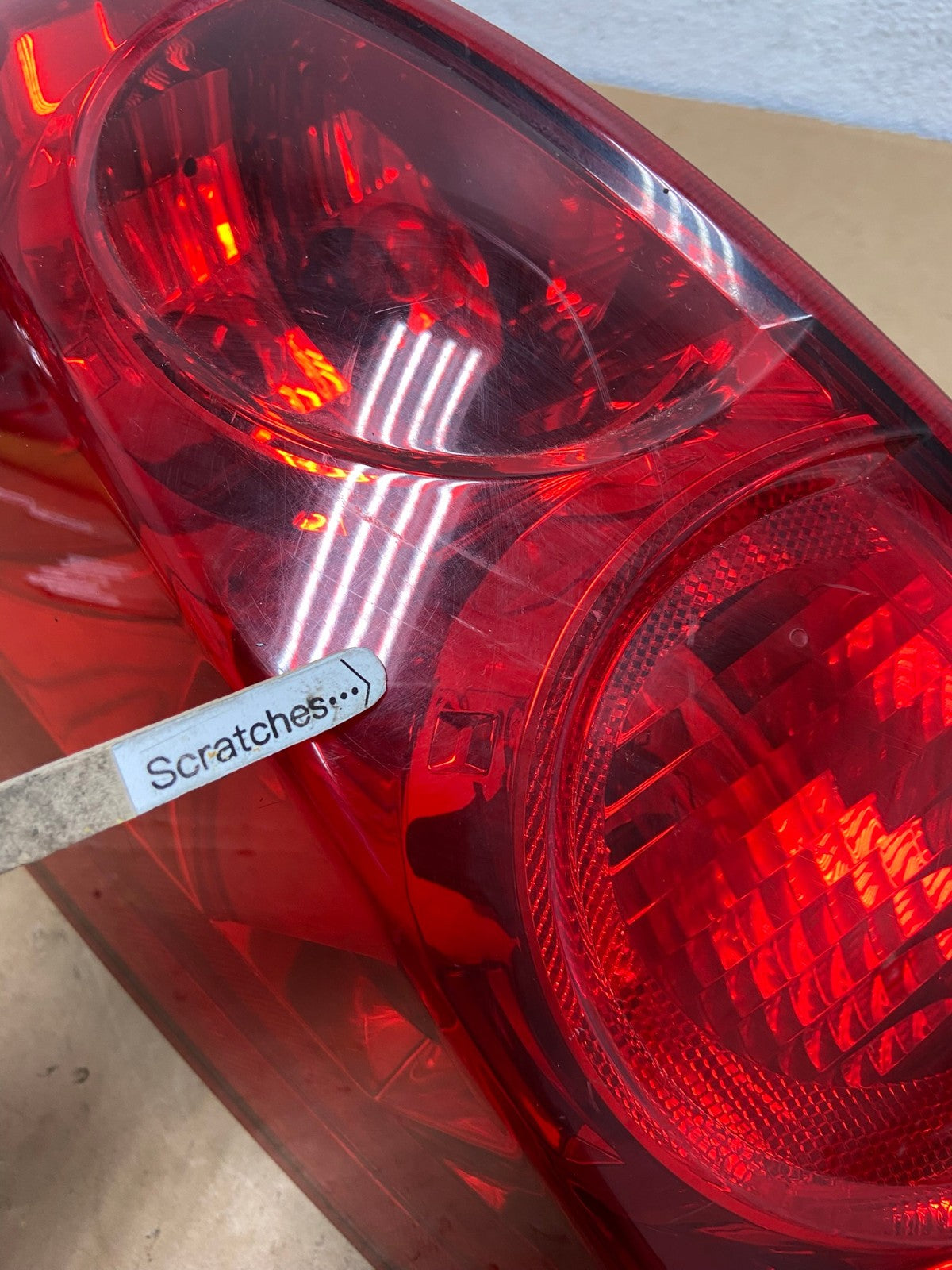 2004 to 2009 Nissan Quest Left Driver Lh Side Tail Light AD1334 LK3