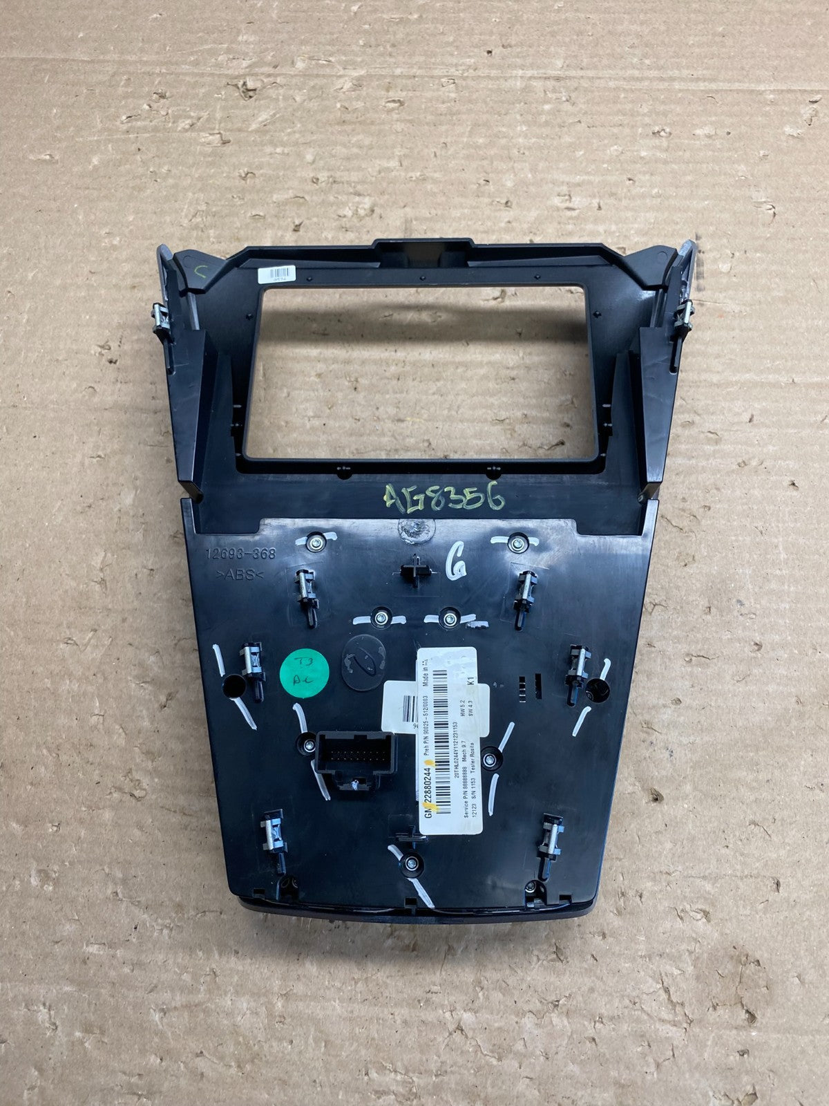 2012-2015 Chevy Equinox Terrain Radio Face Climate Control Panel Bezel AG8356 DG3