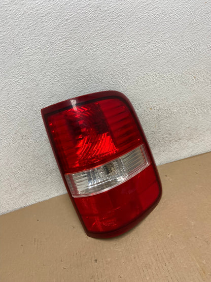 2004 to 2008 Ford F150 F-150 Right Passenger RH Side Tail Light AF3070 LK2