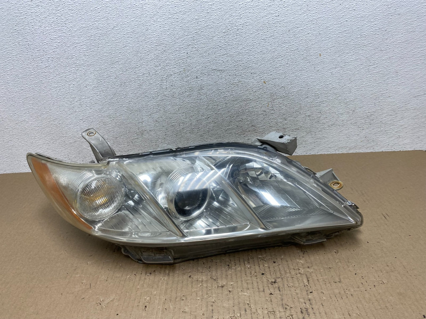 2007 - 2009 Toyota Camry Halogen Right Passenger Headlight AE7035 DW0