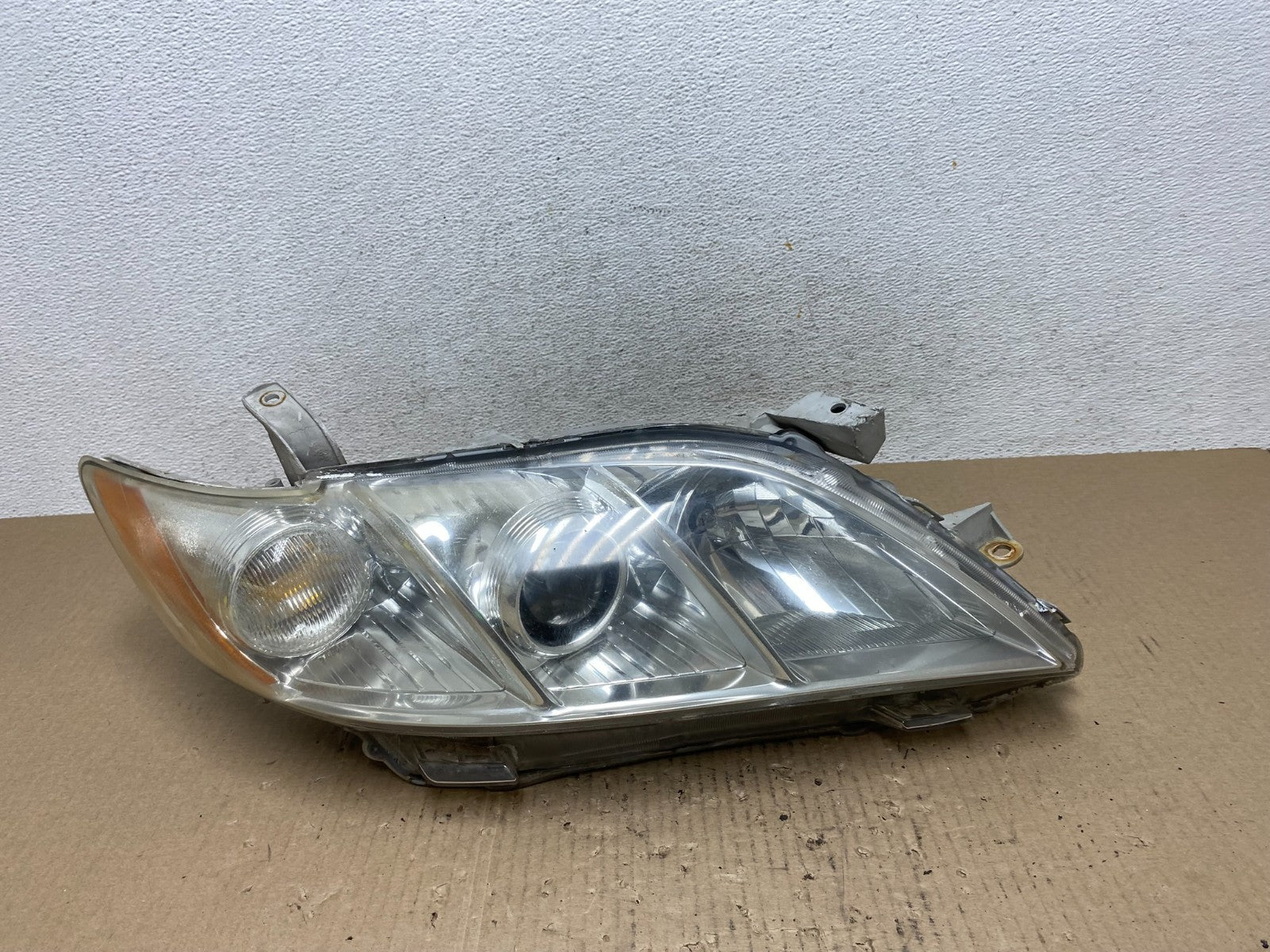 2007 - 2009 Toyota Camry Halogen Right Passenger Headlight AE7035 DW0