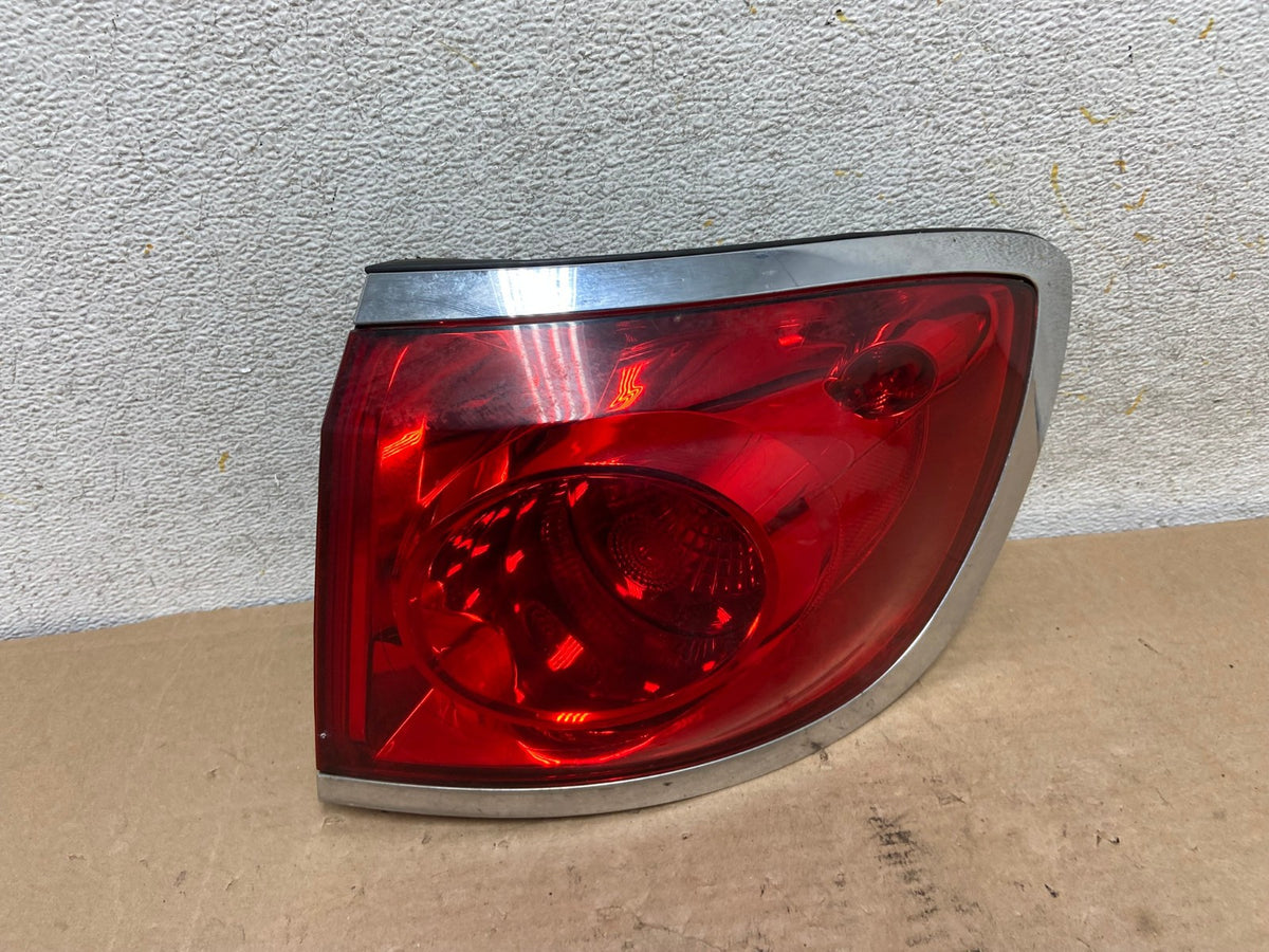 2008-2012 Buick Enclave Right Passenger Rh Tail Light AI0912 LK0