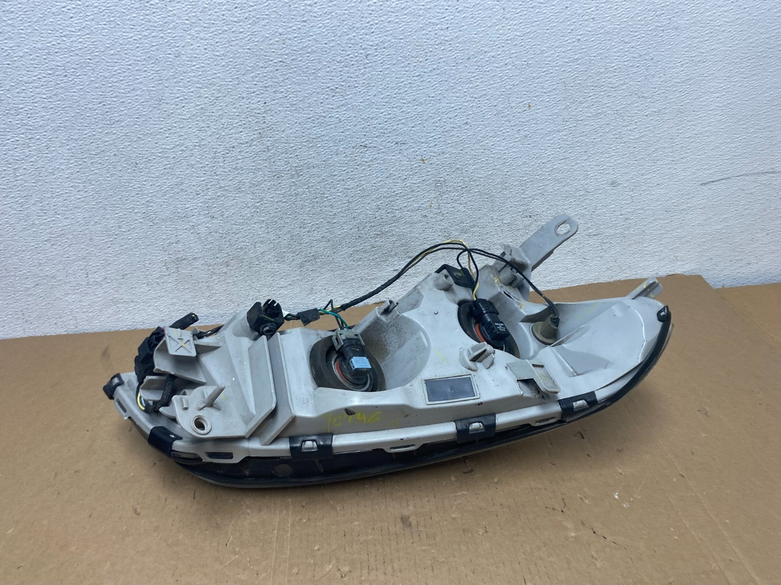 2008 to 2012 Chevrolet Malibu Left Driver LH Side Headlight AD7949 DW7