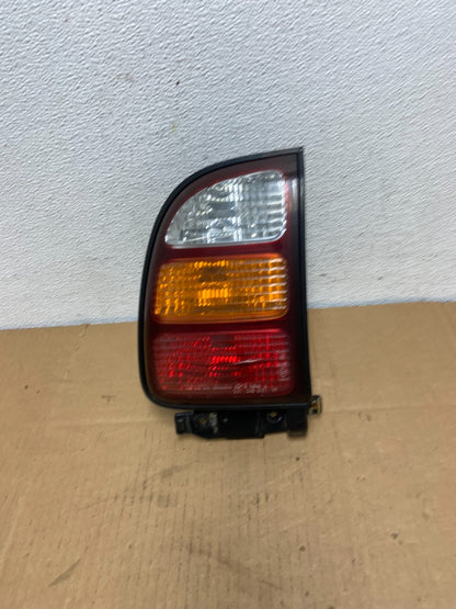 1998 2000 Toyota RAV4 Left Driver LH Side Tail Light ac7514 DG0