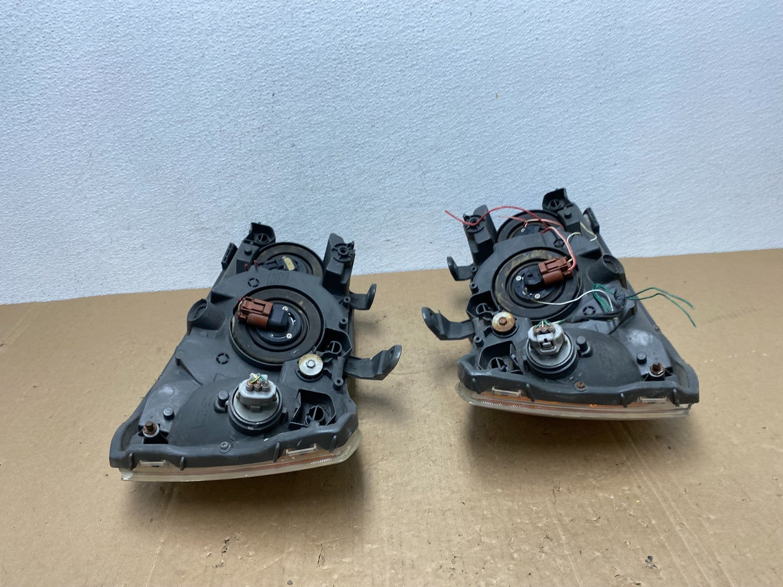 2001 2002 2003 Toyota Highlander Headlights Left+Right Side AC5820 DW11