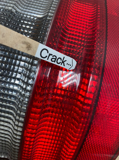 1998 to 2001 Mercedes ML320 ML-Class Right Passenger Rh Tail Light OEM Y7119 DW3