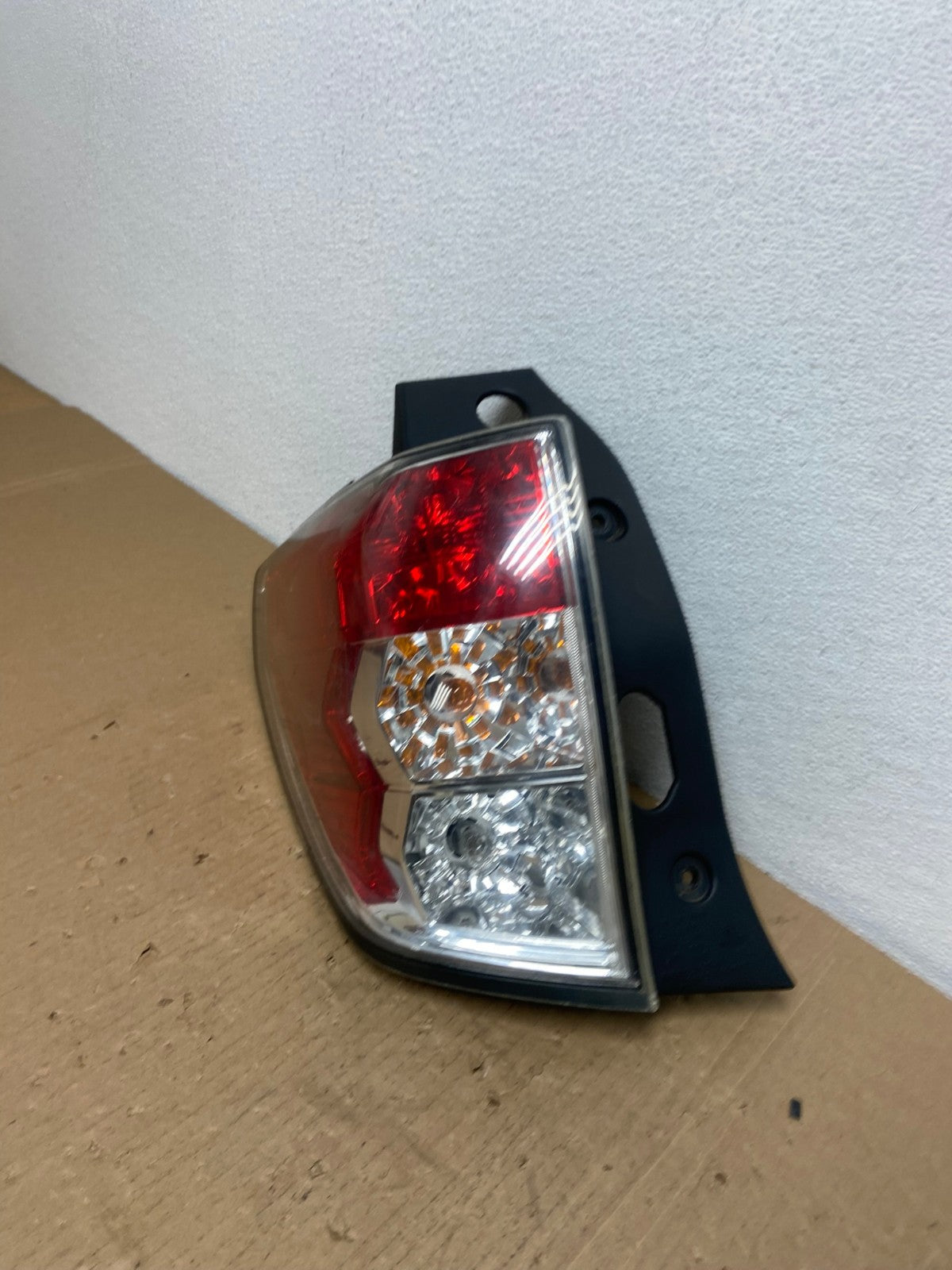 2009 - 2013 Subaru Forester Left Driver Lh Side Tail Light AB6601 LK1