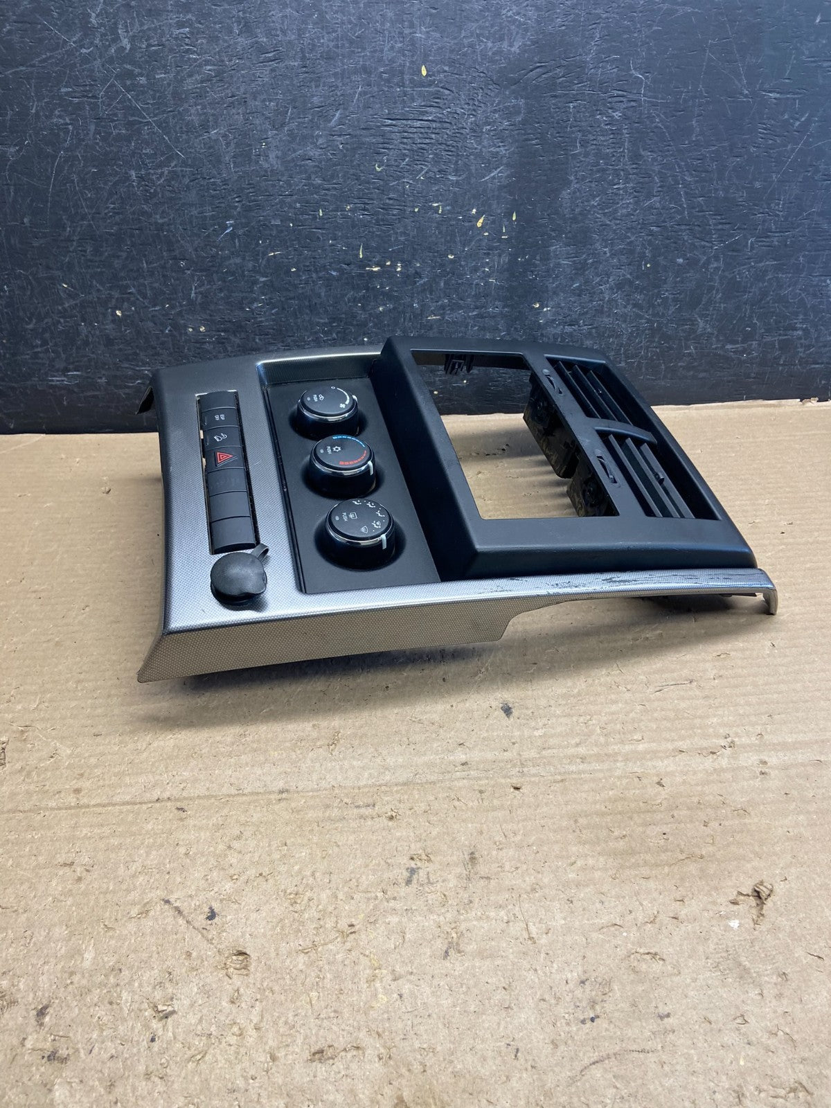 2008 to 2012 Jeep Liberty Dash Climate Temperature Control Radio Bezel ah5454 DG2