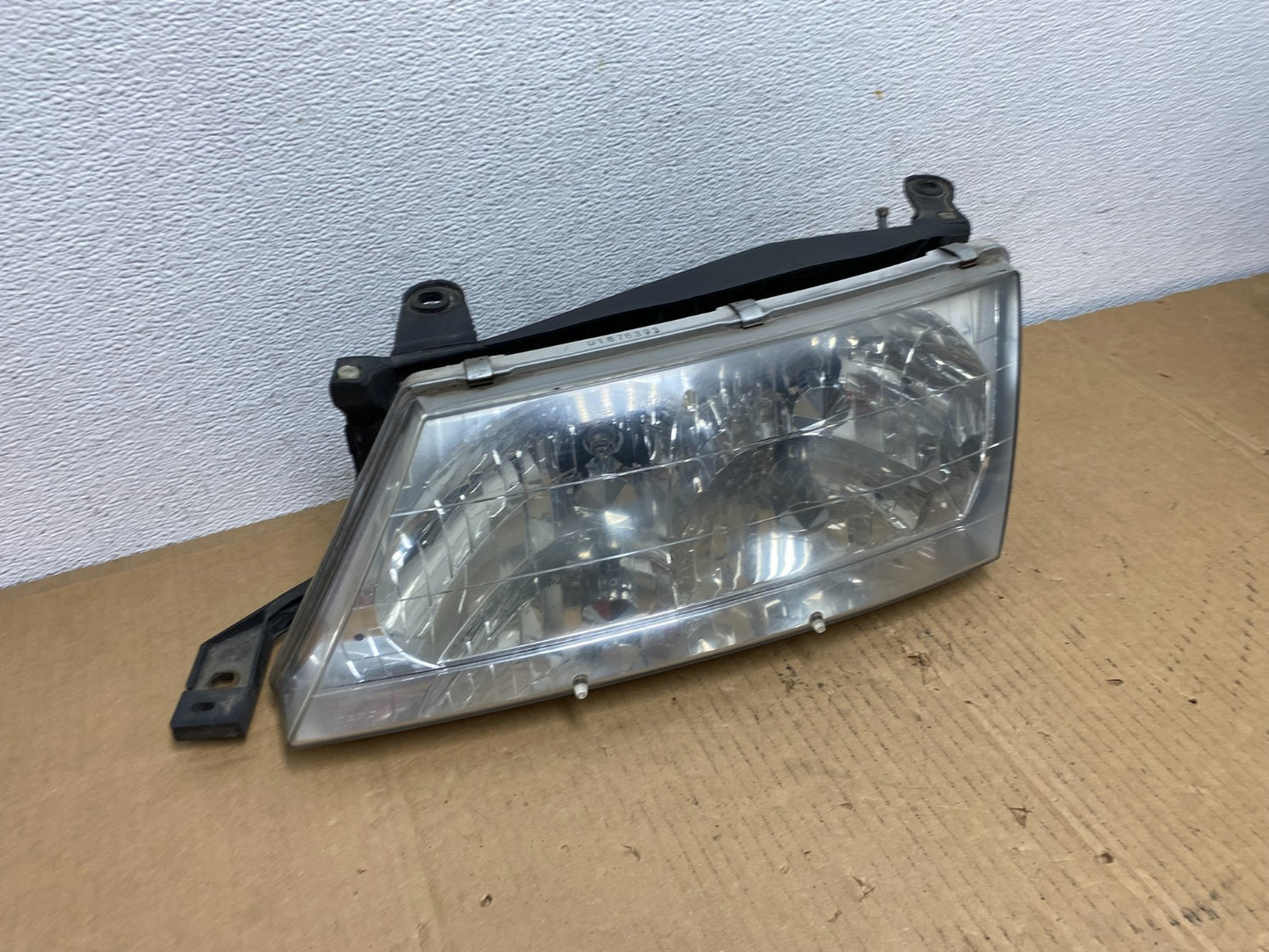 1998 to 1999 Toyota Avalon Halogen Left Driver LH Headlight AD0828 DW2