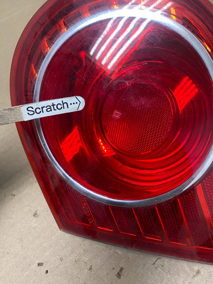 2004 2005 2006 Kia Amanti Right Passenger Side Tail Light Inner OEM J9118 KC3