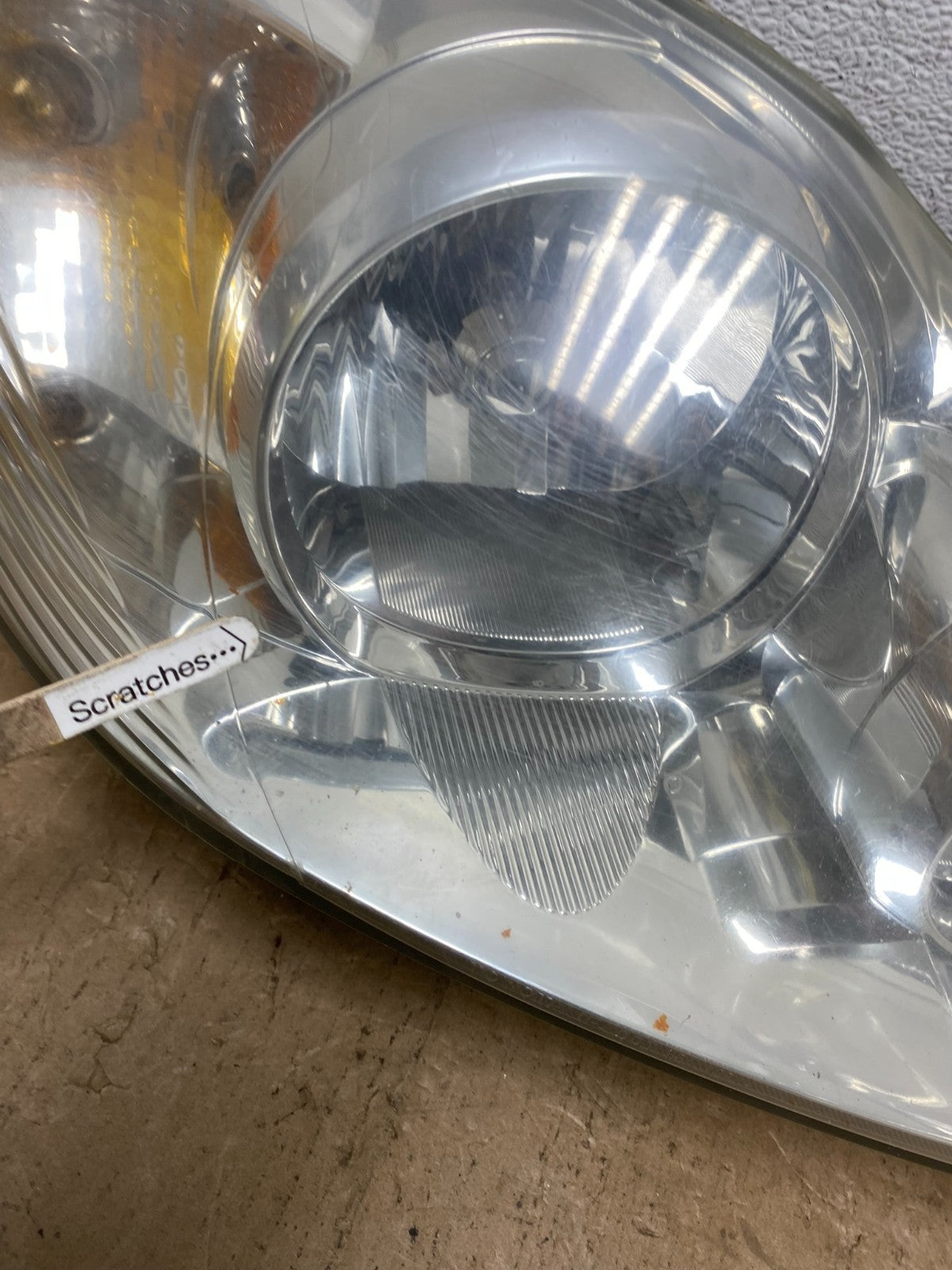 2005 to 2008 Toyota Corolla Right Passenger RH side Headlight AC5877 DW3