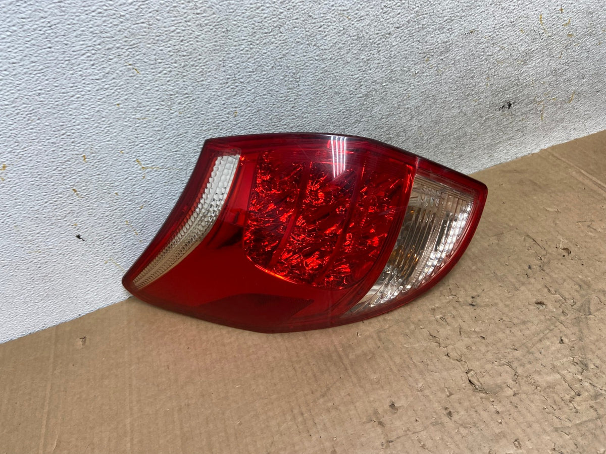 2006 2007 2008 Toyota Rav4 Left Driver LH Side Tail Light AI5639 LK2