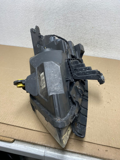 2013-2017 Chevrolet Traverse Right Passenger Side Halogen Headlight AG5889 DW9