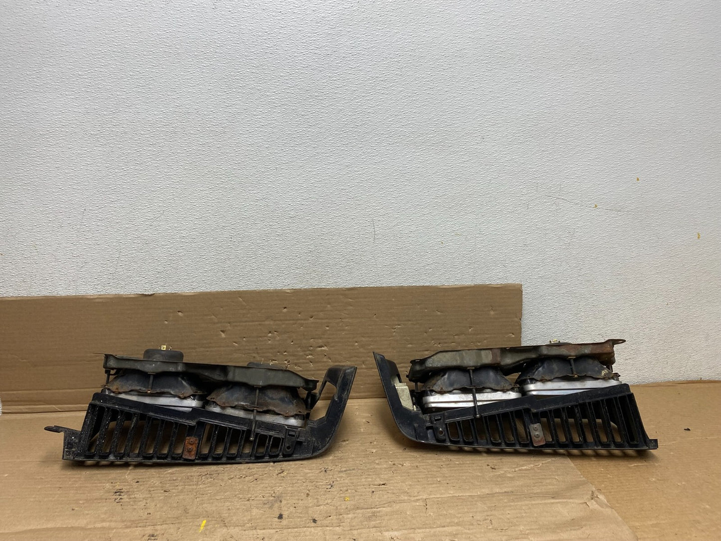 1984 1985 Honda Accord Left+Right Set Headlights + Bezel Oem O3698 DG5