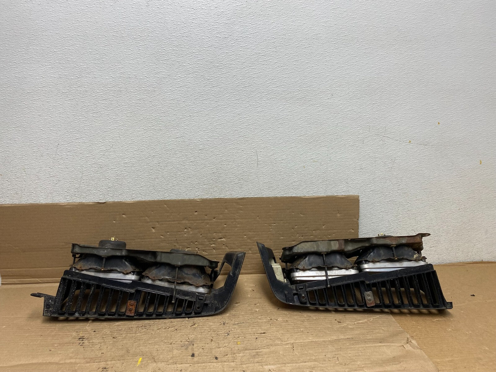 1984 1985 Honda Accord Left+Right Set Headlights + Bezel Oem O3698 DG5