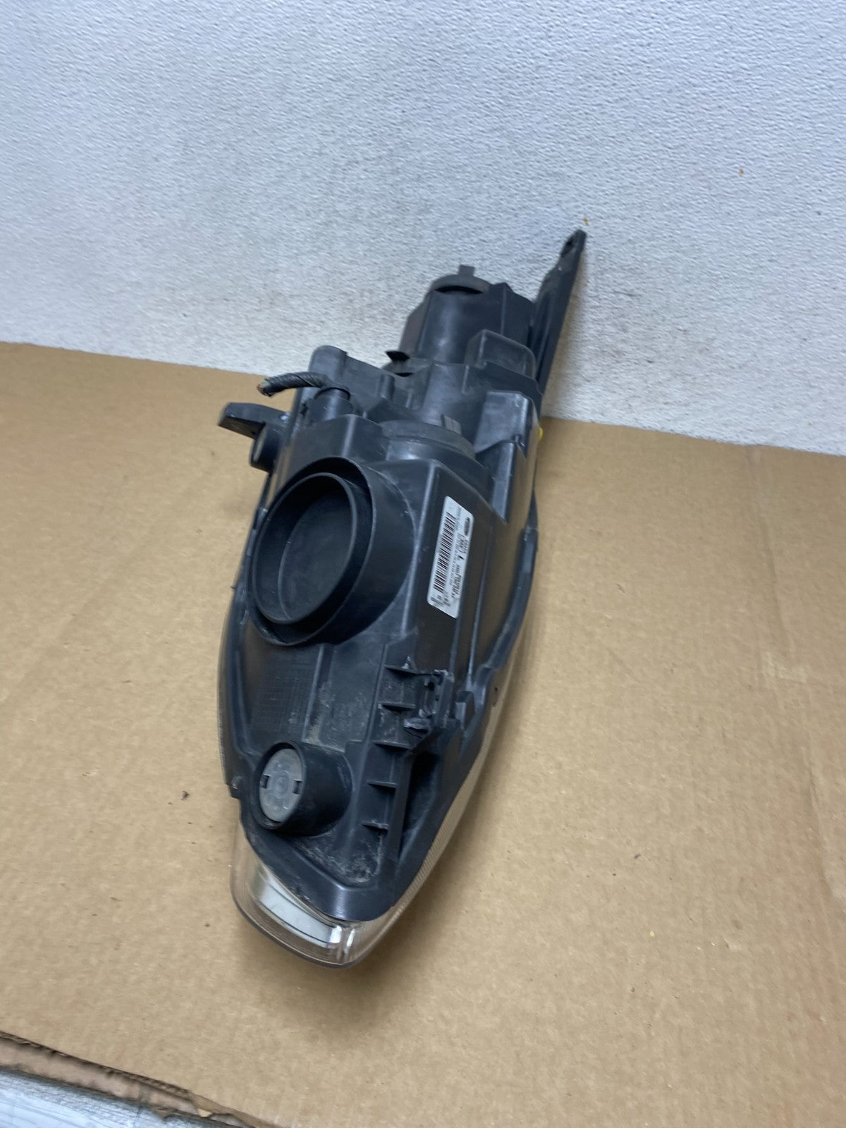 2013 to 2016 Ford C-MAX Left Driver LH Side Headlight AF9498 DW6