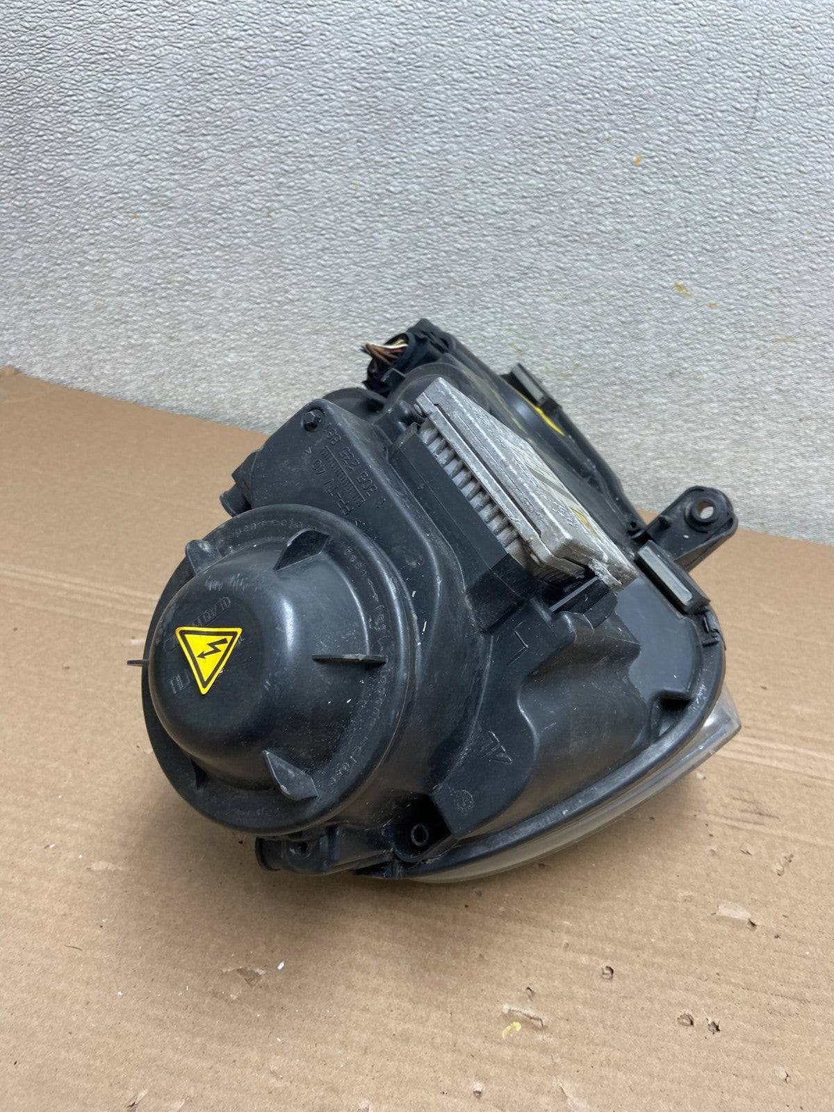 2006 to 2009 Volkswagen Jetta Golf Left Driver HID Xenon Headlight Oem AB1015 DW8