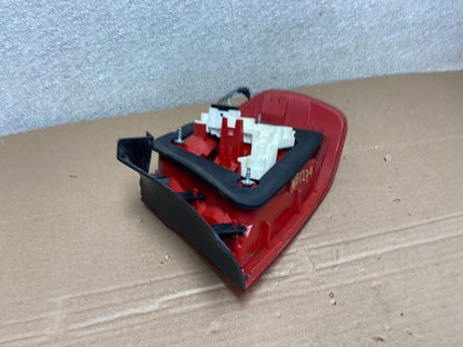 2006 2007 2008 BMW 328i 3 Series Left Driver Lh Side Tail Light Oem AB1279 LK4