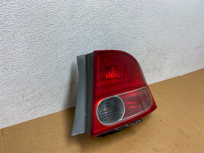 2006 2007 2008 Honda Civic Right Passenger Rh Side Tail Light AD8914 DW2