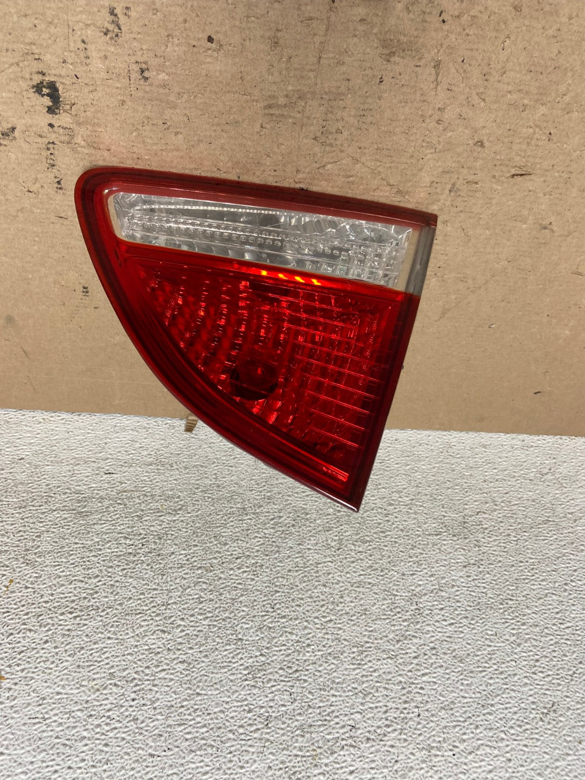 2007 to 2012 Hyundai Veracruz Right Passenger RH Inner Tail Light AF4999 LK0