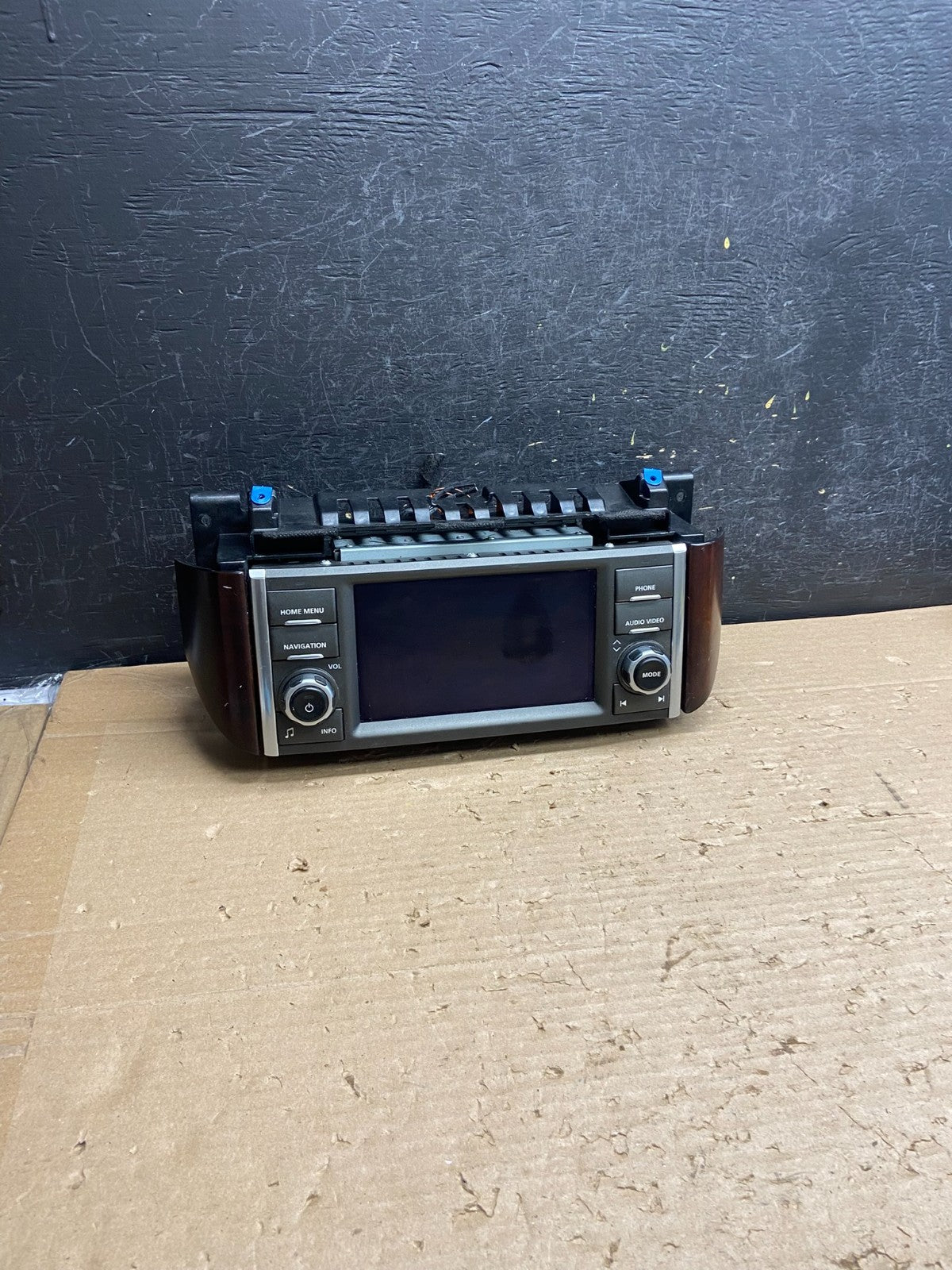 2010 - 2013 Land Range Rover Screen Navigation Radio Display AG8523 DG0