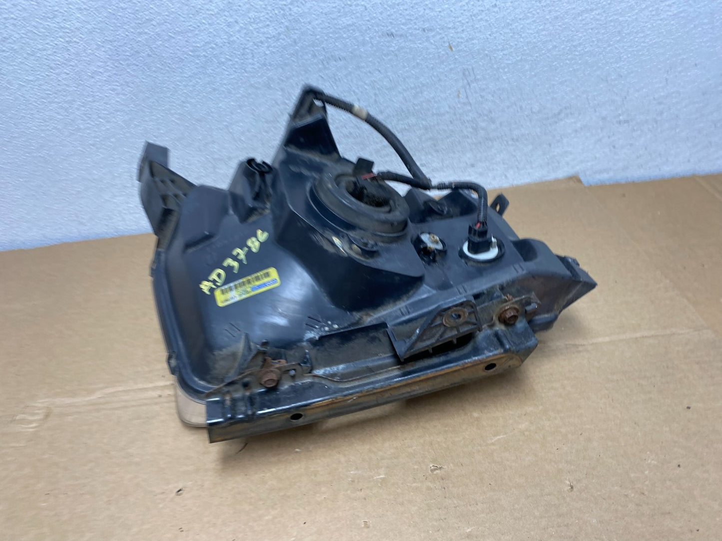 2003 to 2006 Honda Element Left Driver Lh Side Headlight TYC AD3786 DW8
