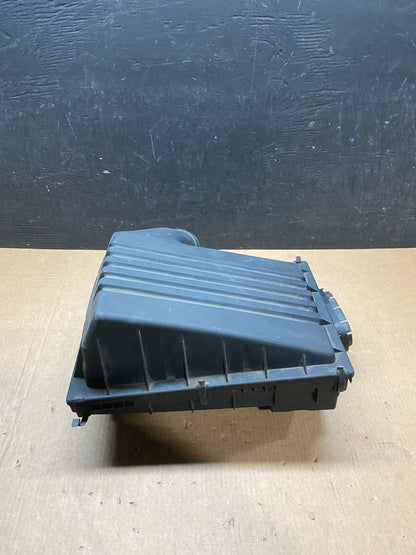 2007 to 2010 BMW X5 Air Intake Cleaner Filter Housing Box H4676 DG13