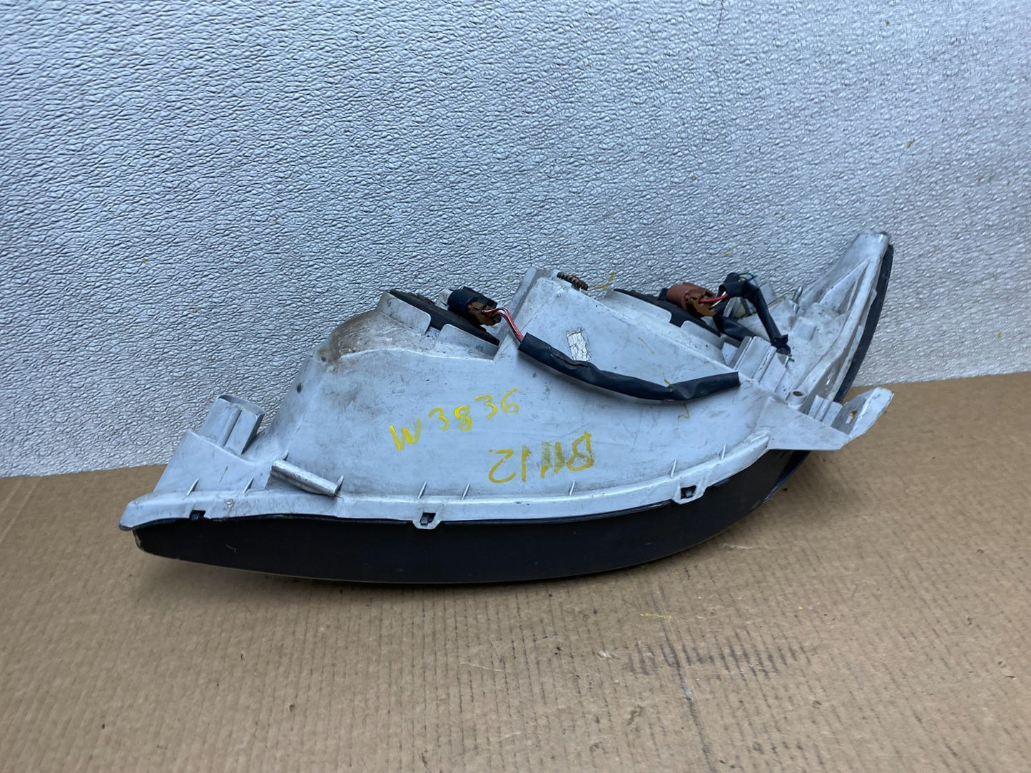 2002 to 2004 Toyota Camry Halogen Headlight Right Passenger Rh W3836 DW11